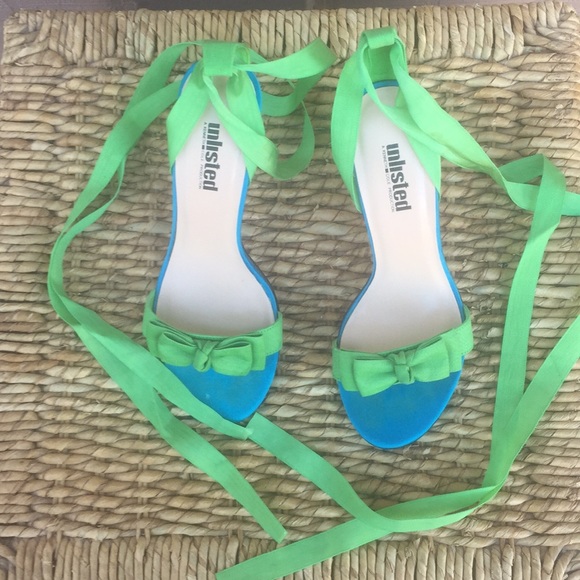 Sz 71/2 Kenneth Cole Inlisted Lace Up Heels - Picture 3 of 4